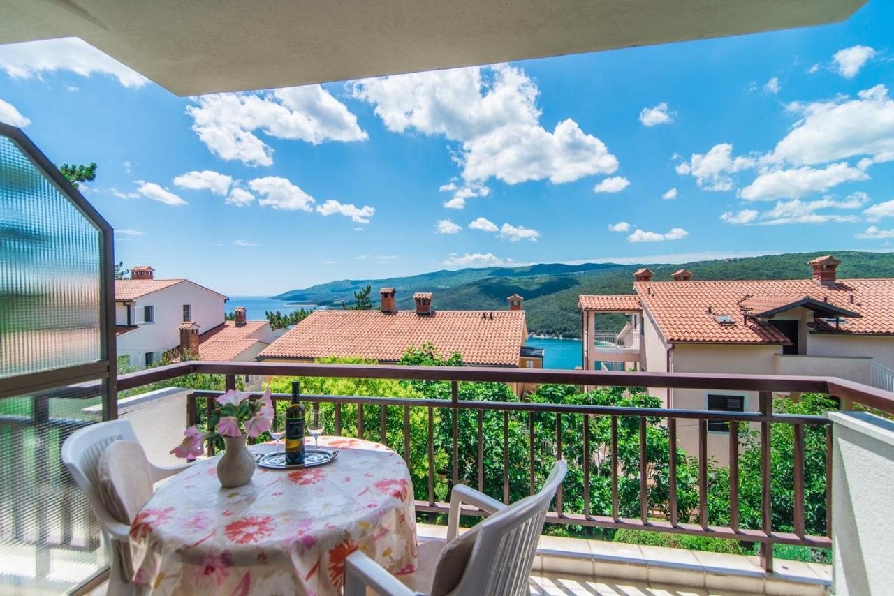 Apartments Pino Rabac Buitenkant foto