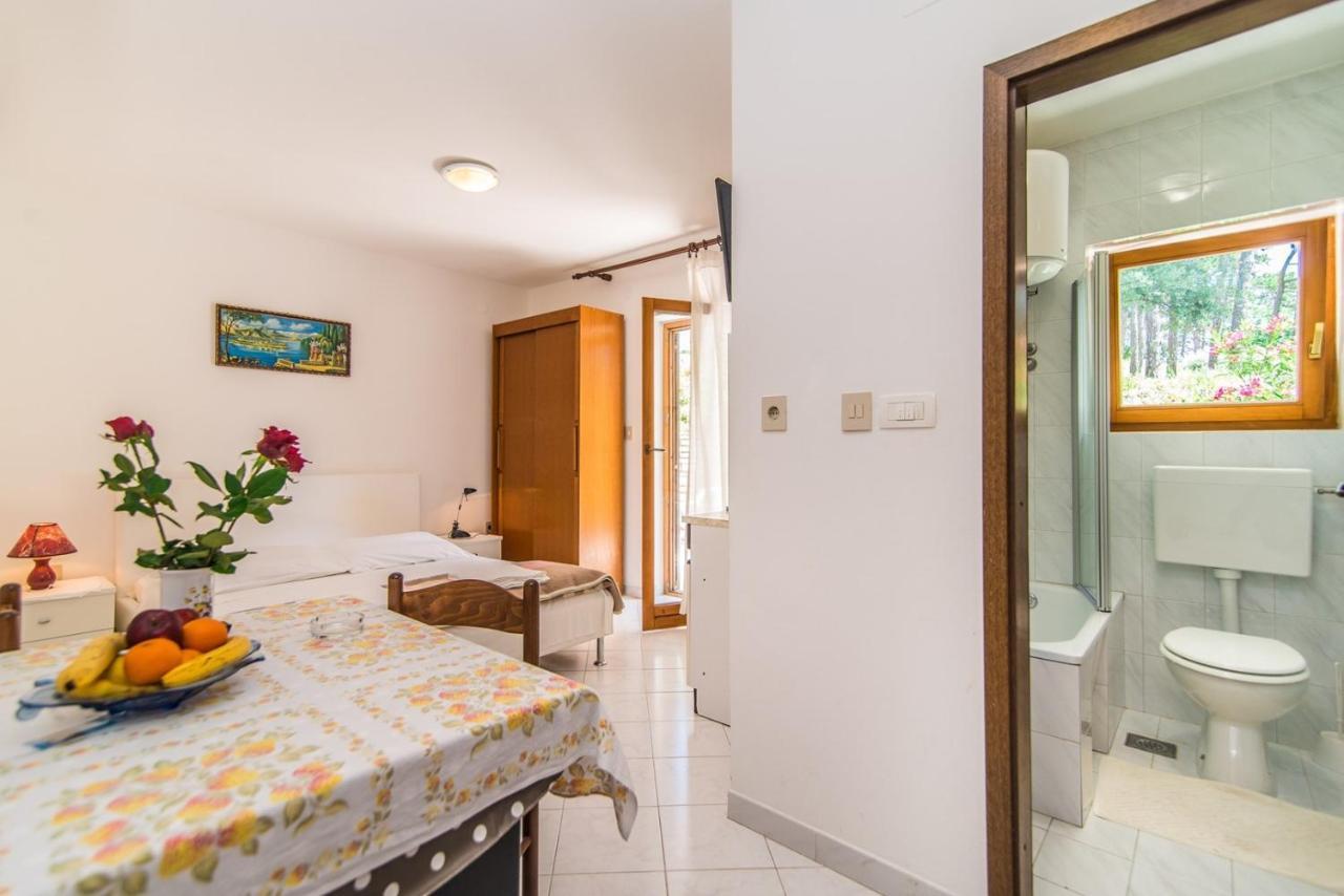 Apartments Pino Rabac Buitenkant foto
