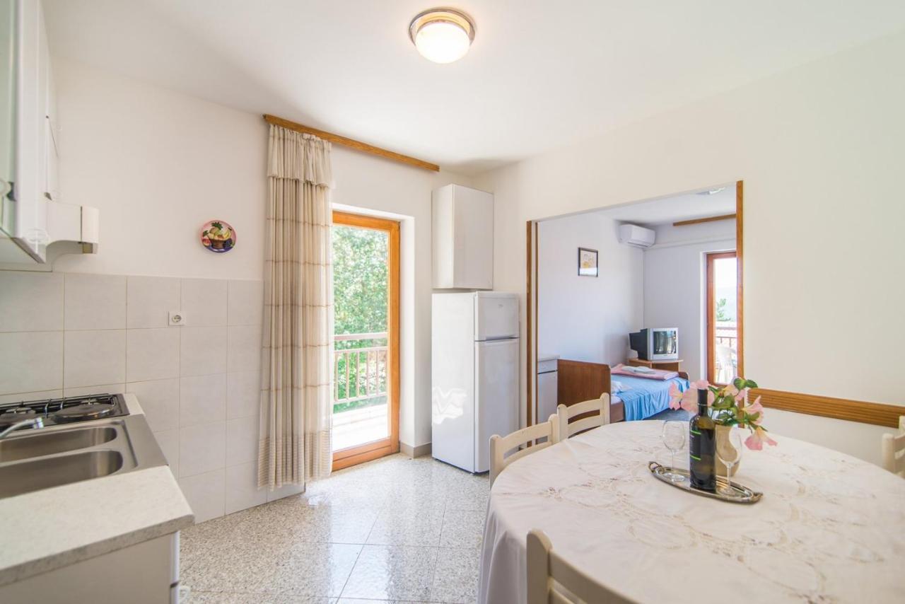 Apartments Pino Rabac Buitenkant foto