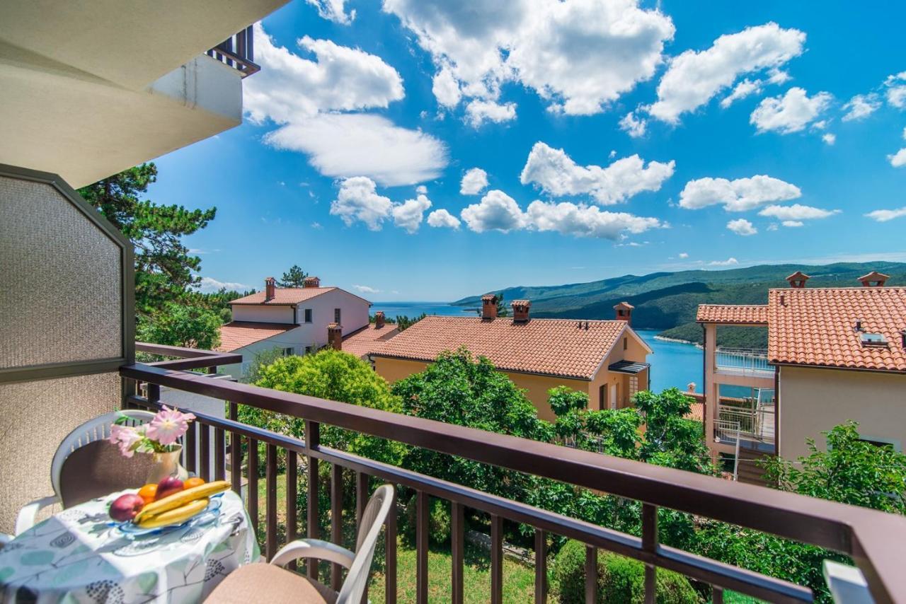 Apartments Pino Rabac Buitenkant foto