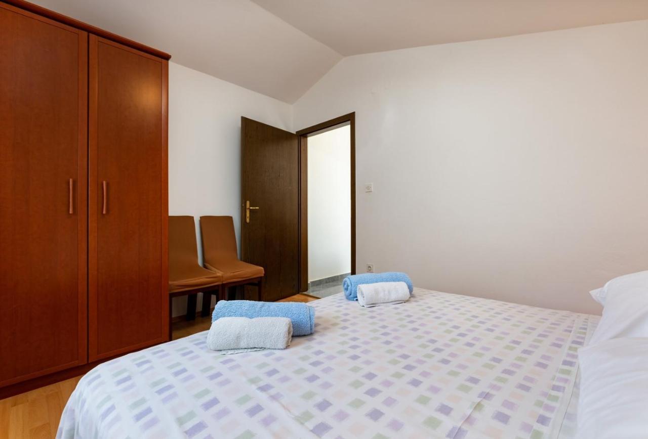 Apartments Pino Rabac Buitenkant foto