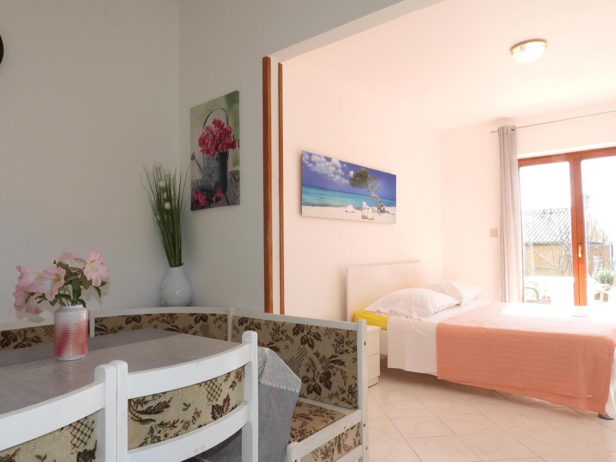 Apartments Pino Rabac Buitenkant foto